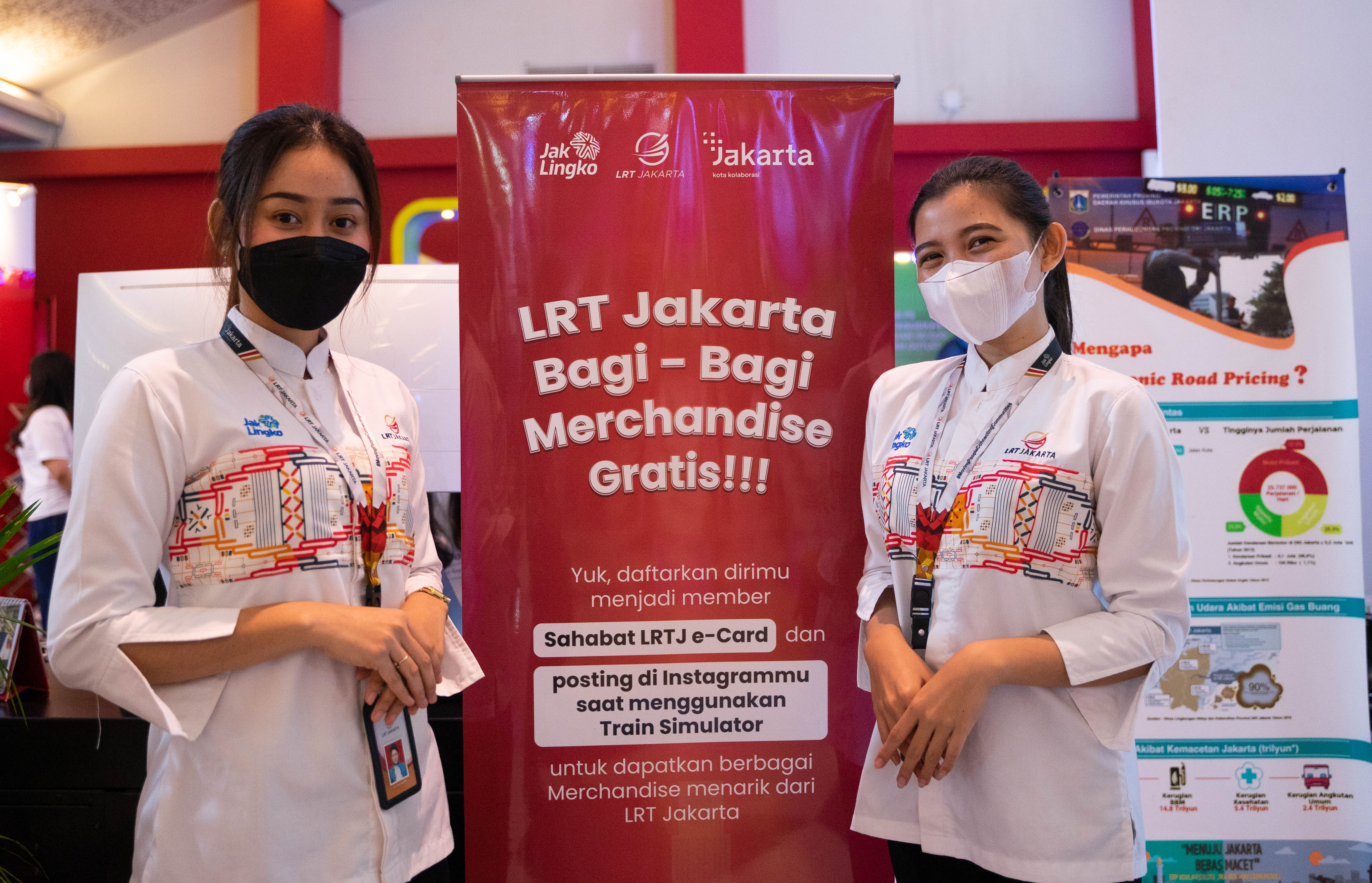Booth LRT Jakarta di Pekan Raya Jakarta (PRJ)